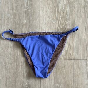 Acacia Porto bottoms in Lupine